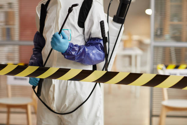 Professional Biohazard technician working in Oakland, MO